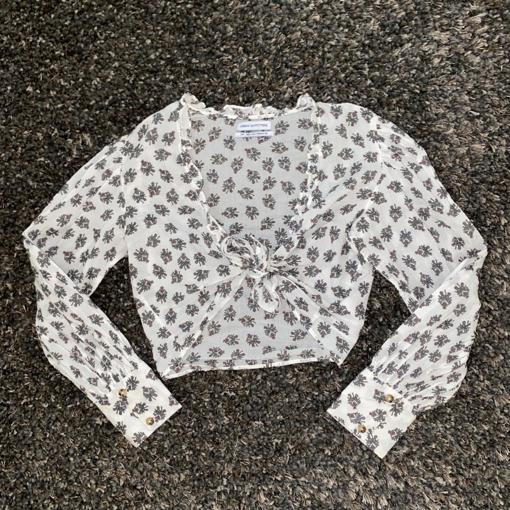 Urban Outfitters Floral Cropped Long Sleeve